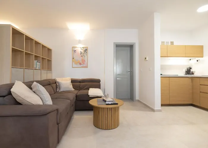 Mediterra Garden Ρόβινι